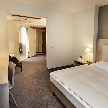 Ramada By Wyndham Graz Unterpremstätten