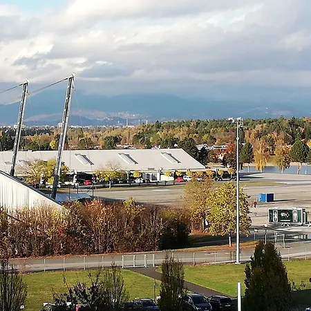 Ramada By Wyndham Graz Otel 4*