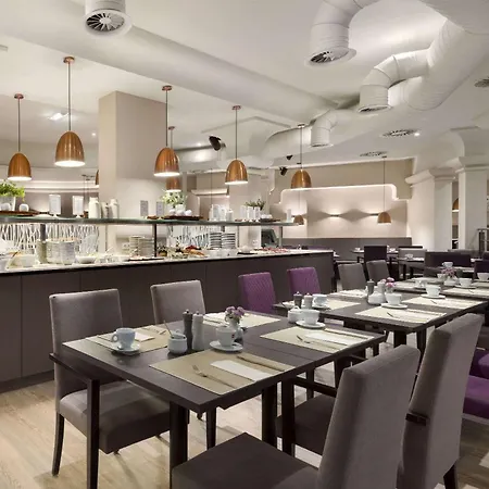 Ramada By Wyndham Graz Otel 4*