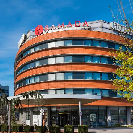 Ramada By Wyndham Graz Hotel