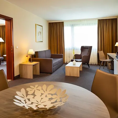 Ramada By Wyndham Graz Otel 4*