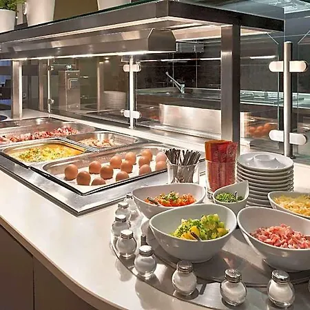 Ramada By Wyndham Graz 4* Unterpremstaetten