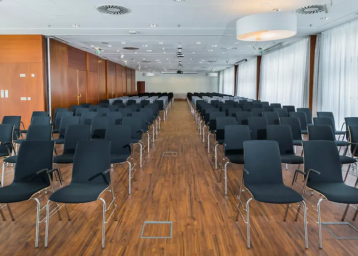 Hotel Ramada By Wyndham Graz 4*