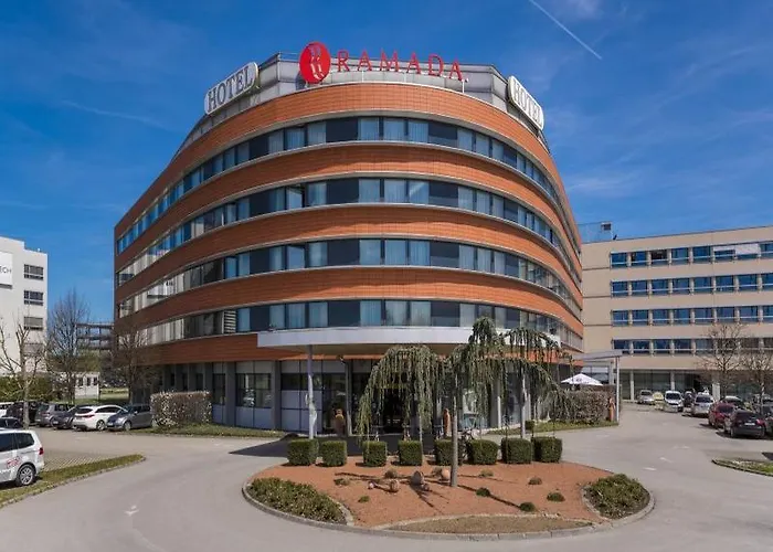 Ramada By Wyndham Graz Hotel